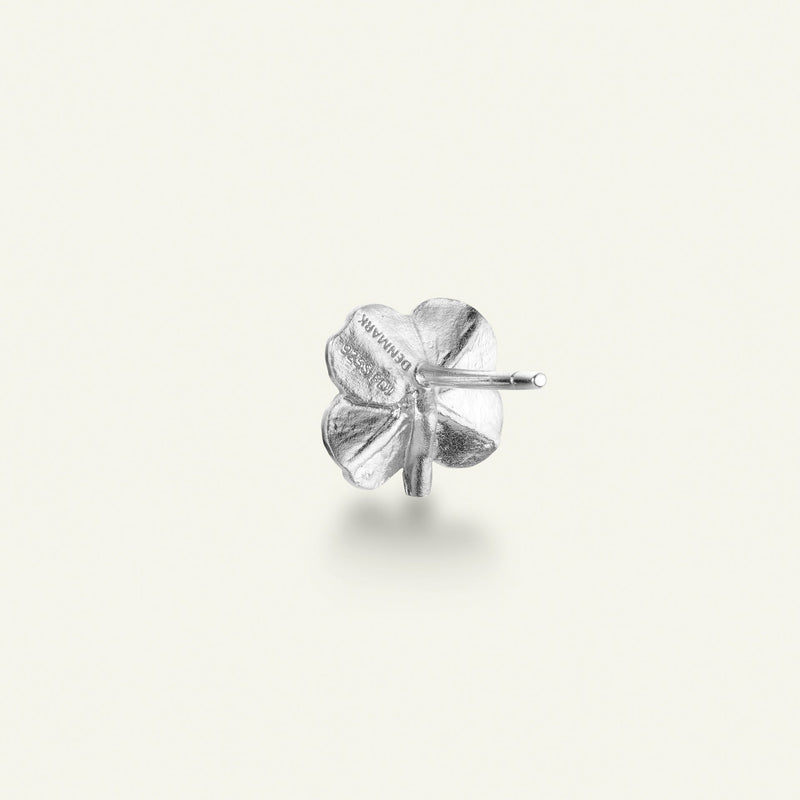 Firkløver medium ørestikkere sølv